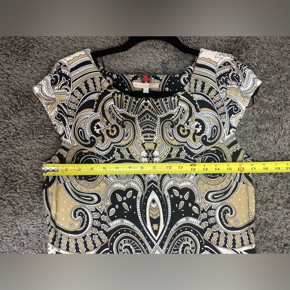 Dress barn Black, Tan, white, red geometric paisley Patterned Dress size 10 - Picture 14 of 16